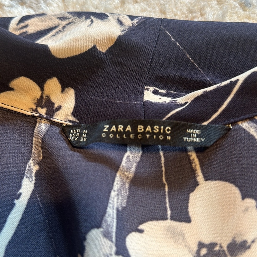 Zara Open Front Top Size Medium - image 3